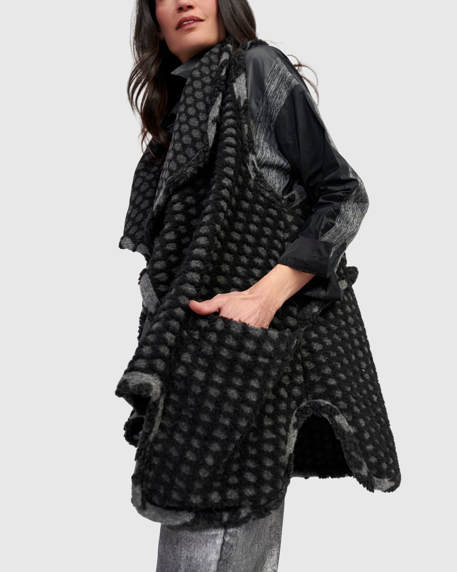 ALEMBIKA ASYMMETRICAL STYLE JILET