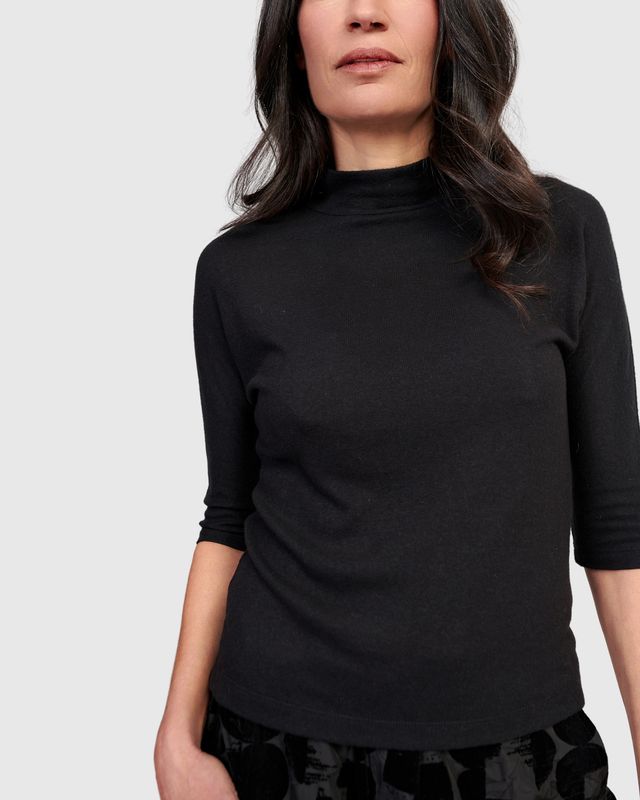 ALEMBIKA KNITTED TOP-BLACK