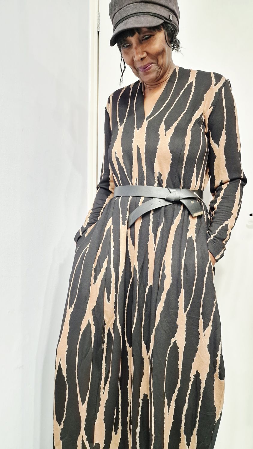 ALEMBIKA DRESS BLACK-BROWN