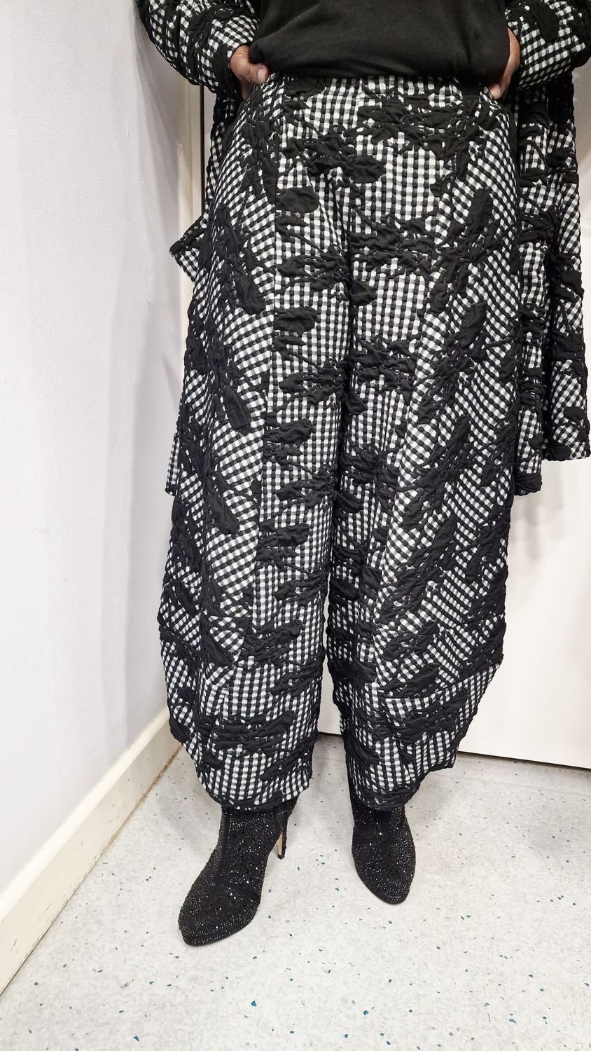 THANNY TROUSERS-BLACK PRINT