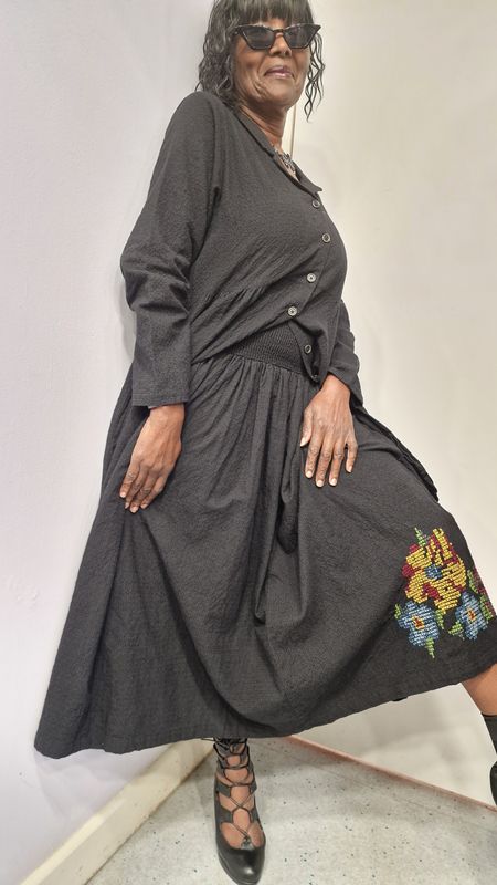 EWAIWALLA SKIRT DAFINA-BLACK