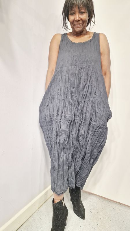 PRIVATSACHEN CRINKLE SLEEVELESS COTTON DRESS PROSPERIHR-SATT PRIVATSACHEN CRINKLE SLEEVELESS COTTON DRESS PROSPERIHR-SATT