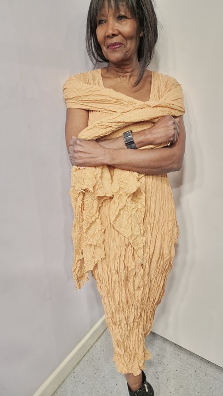 PRIVATSACHEN SILK SCARF RIESEKNITT-KERZE AND RAUM PRIVATSACHEN SILK SCARF RIESEKNITT-KERZE AND RAUM