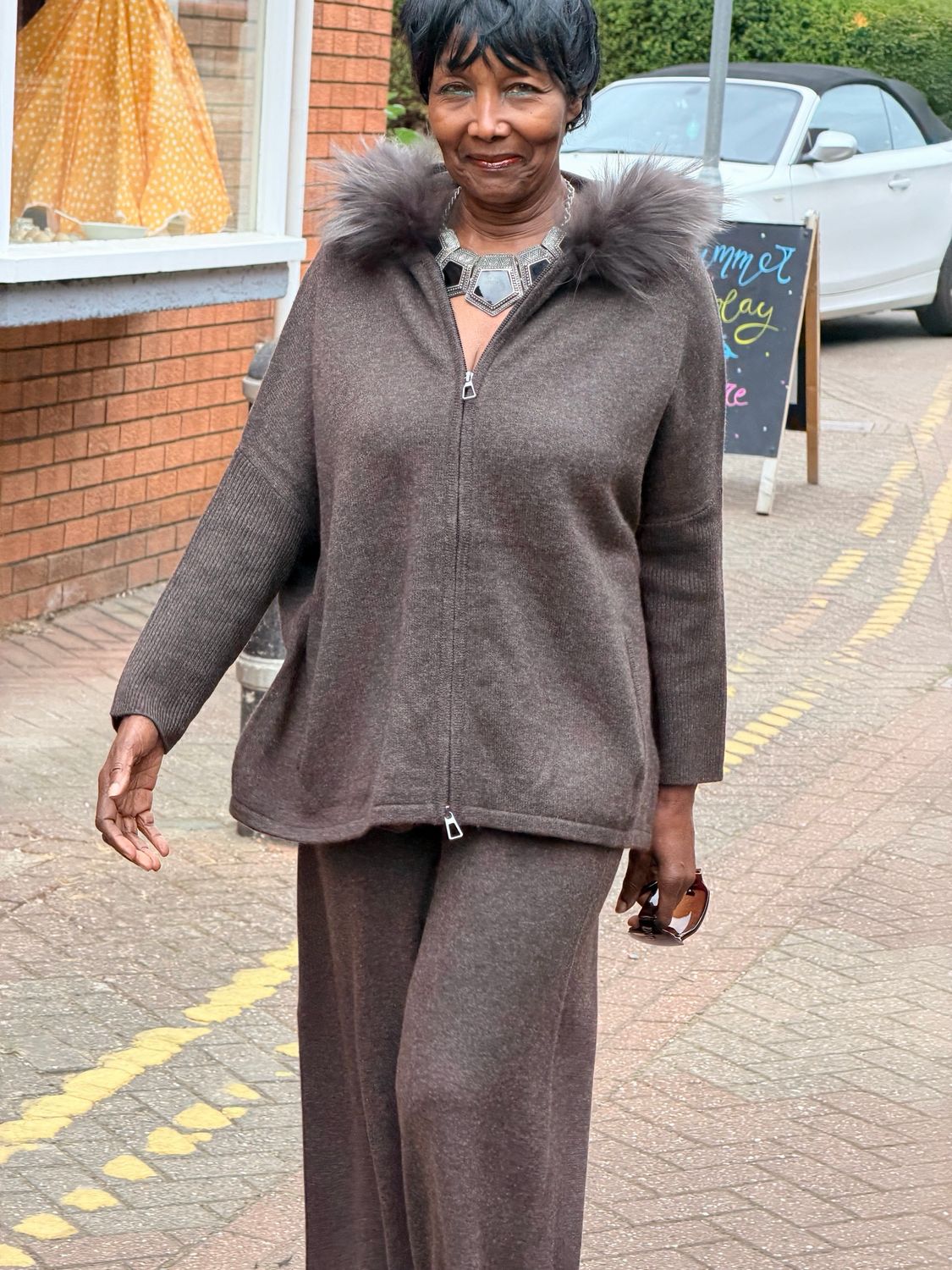 DOM GOOR LONDON FUR TRIM SWING CARDI-COFFEE