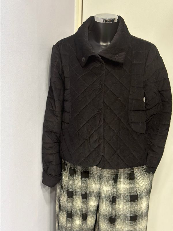 LUUKAA FLEUR QUILTED SHORT JACKET-BLACK