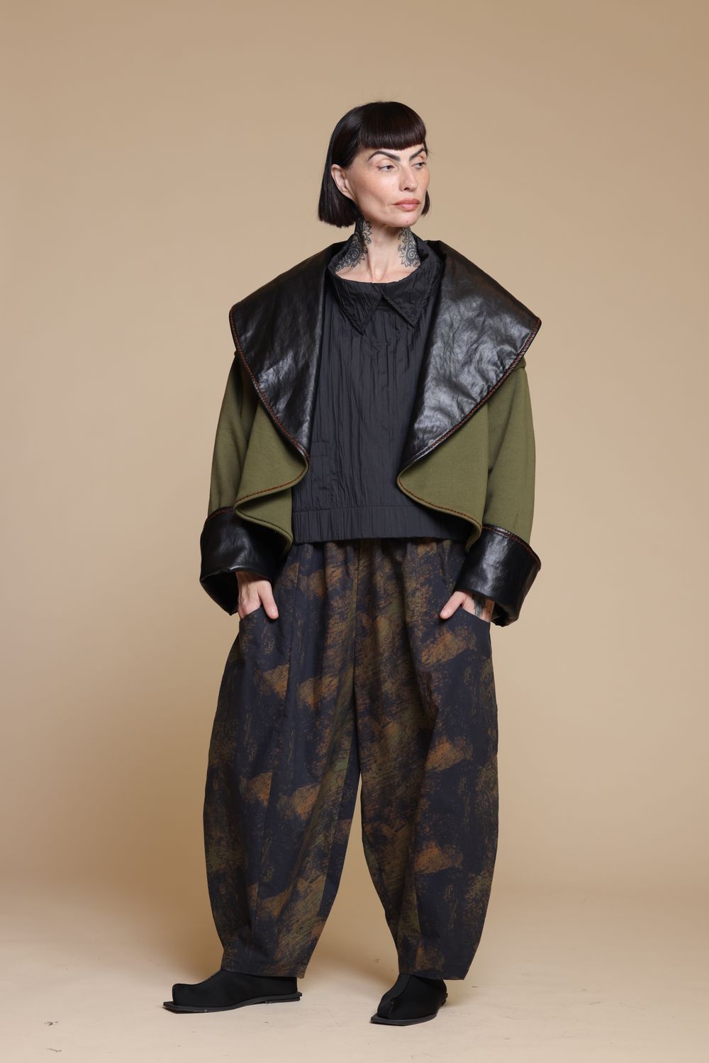 KEDEM SASSON OVERSIZED JACKET-GREEN/BLACK COLLAR KEDEM SASSON OVERSIZED JACKET-GREEN/BLACK COLLAR