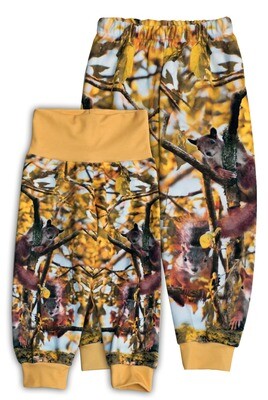 RobeCode kuschelige gelbe Kinderhose aus Fleece mit Tier Motiv Eichhörnchen