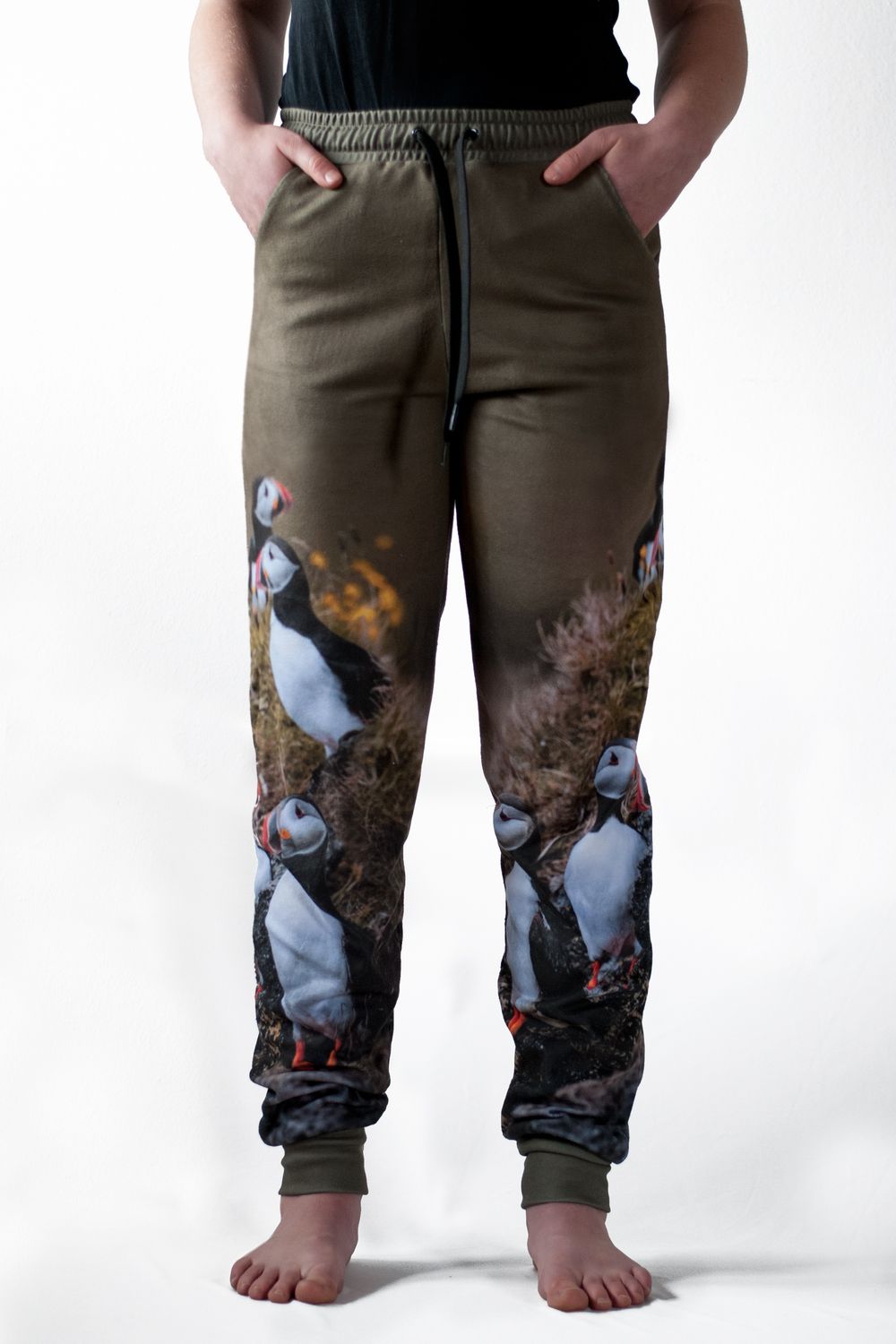 RobeCode Puffin Jogginghose aus Fleece – Warme Jogginghose mit Papageientaucher-Print