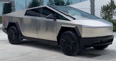 1:18 Top Marques - Tesla Cybertruck 2022 Silver 1:18 Top Marques - Tesla Cybertruck 2022 Silver