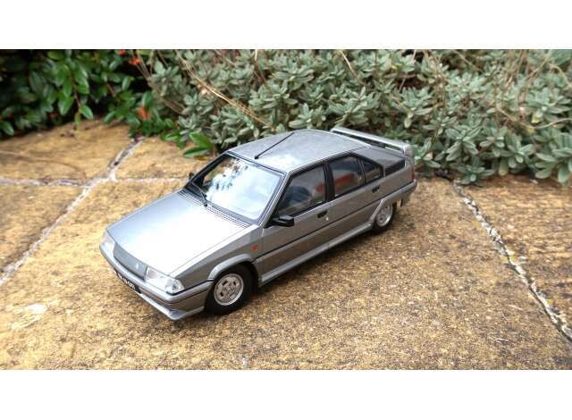 1:18 Triple9 - 1990 Citroen BX GTi, silver metallic/ black interior