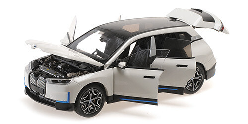1:18 Minichamps - BMW iX – 2022 – WHITE METALLIC