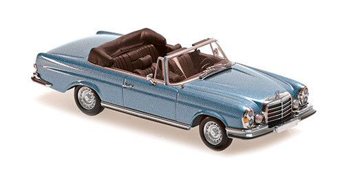 1:43 Maxichamps - MERCEDES-BENZ 280 SE 3.5 CABRIOLET (W 111) – 1970 – BLUE