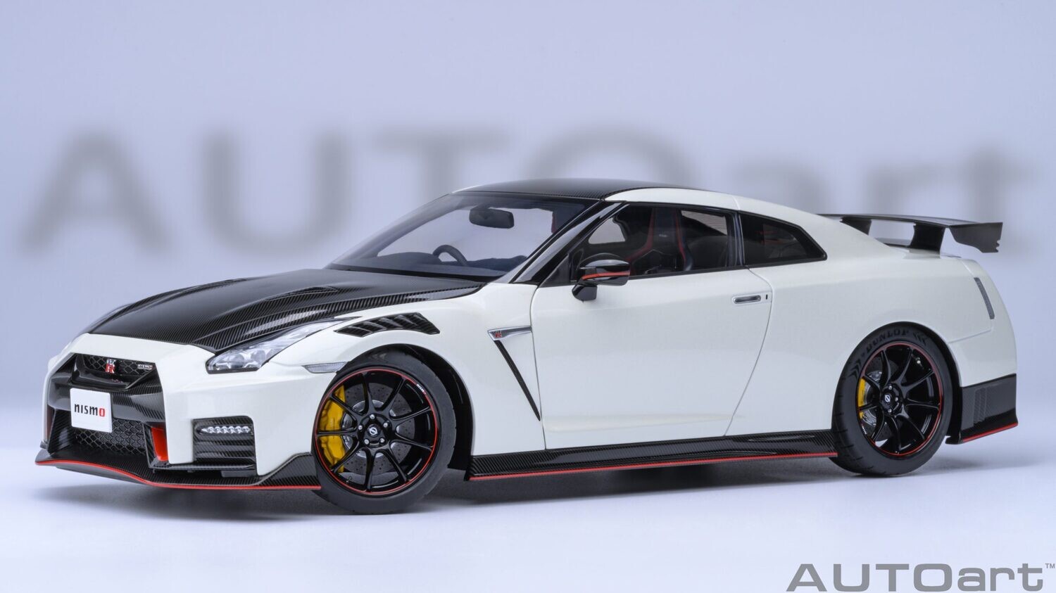 1:18 Autoart - Nissan GT-R (R35) Nismo 2022 Special Edition (Brilliant White Pearl)