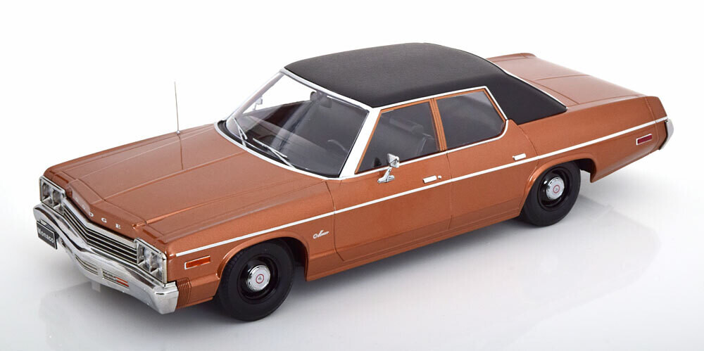 1:18 KK Scale - Dodge Monaco Vinyl Dach 1974 braunmetallic/schwarz