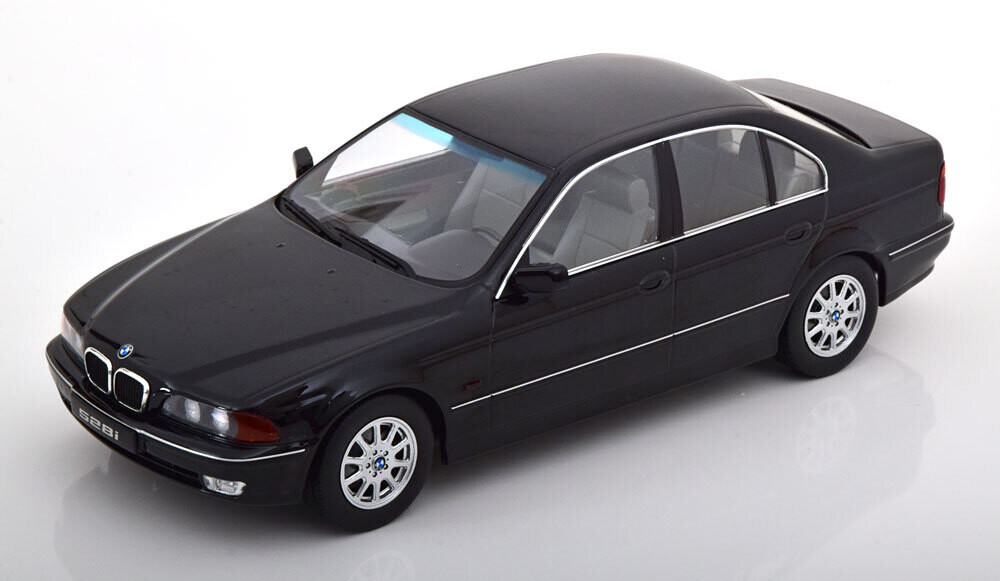 1:18 KK Scale - BMW 528i E39 Limousine 1995 schwarz