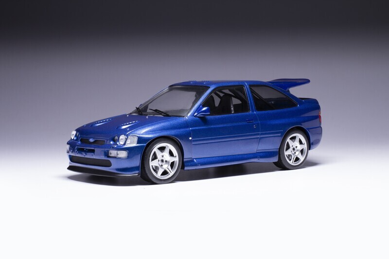 1:18 Ixo - Ford Escort RS Cosworth, metallic-blau, Ready to Race, 1996 1:18 Ixo - Ford Escort RS Cosworth, metallic-blau, Ready to Race, 1996