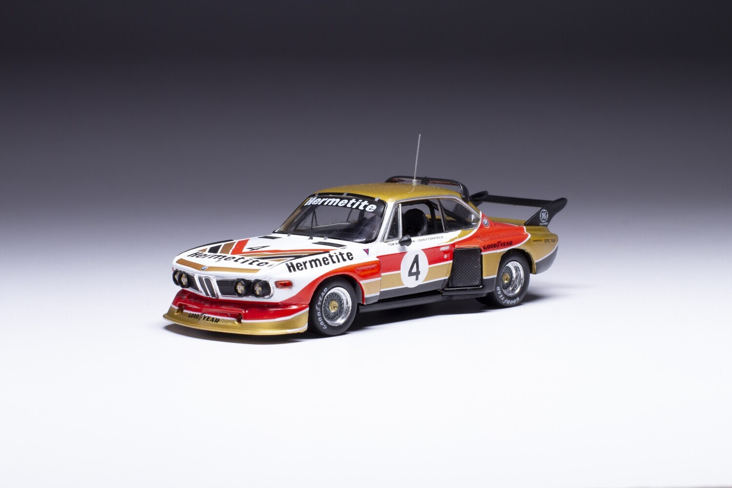 1:43 Ixo - BMW 3.5 CSL, No.3, Silverstone, Gr.5, H.Grohs/H.de Fierlant, 1976