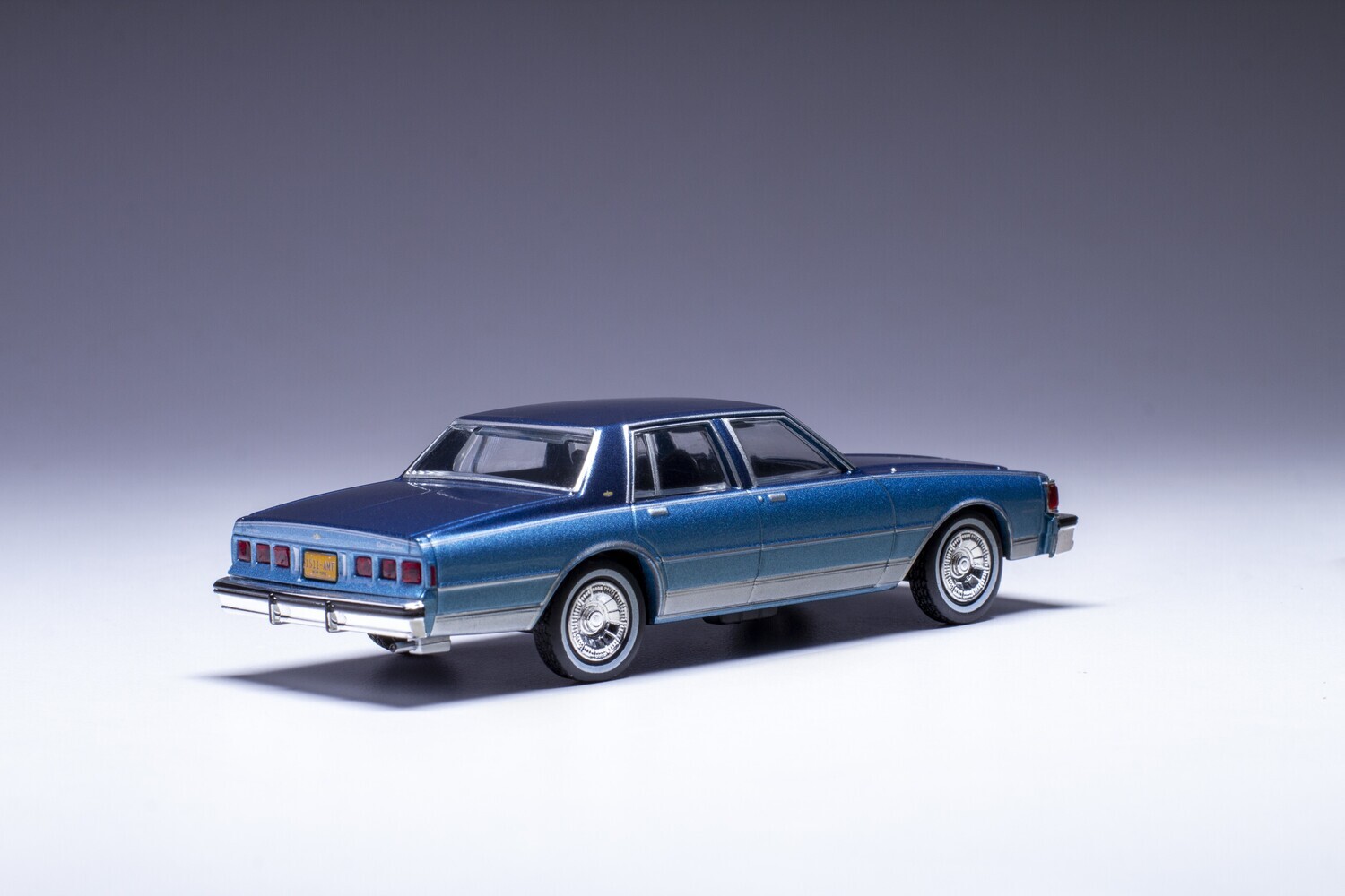 1:43 Ixo - Chevrolet Caprice, hellblau, 1981