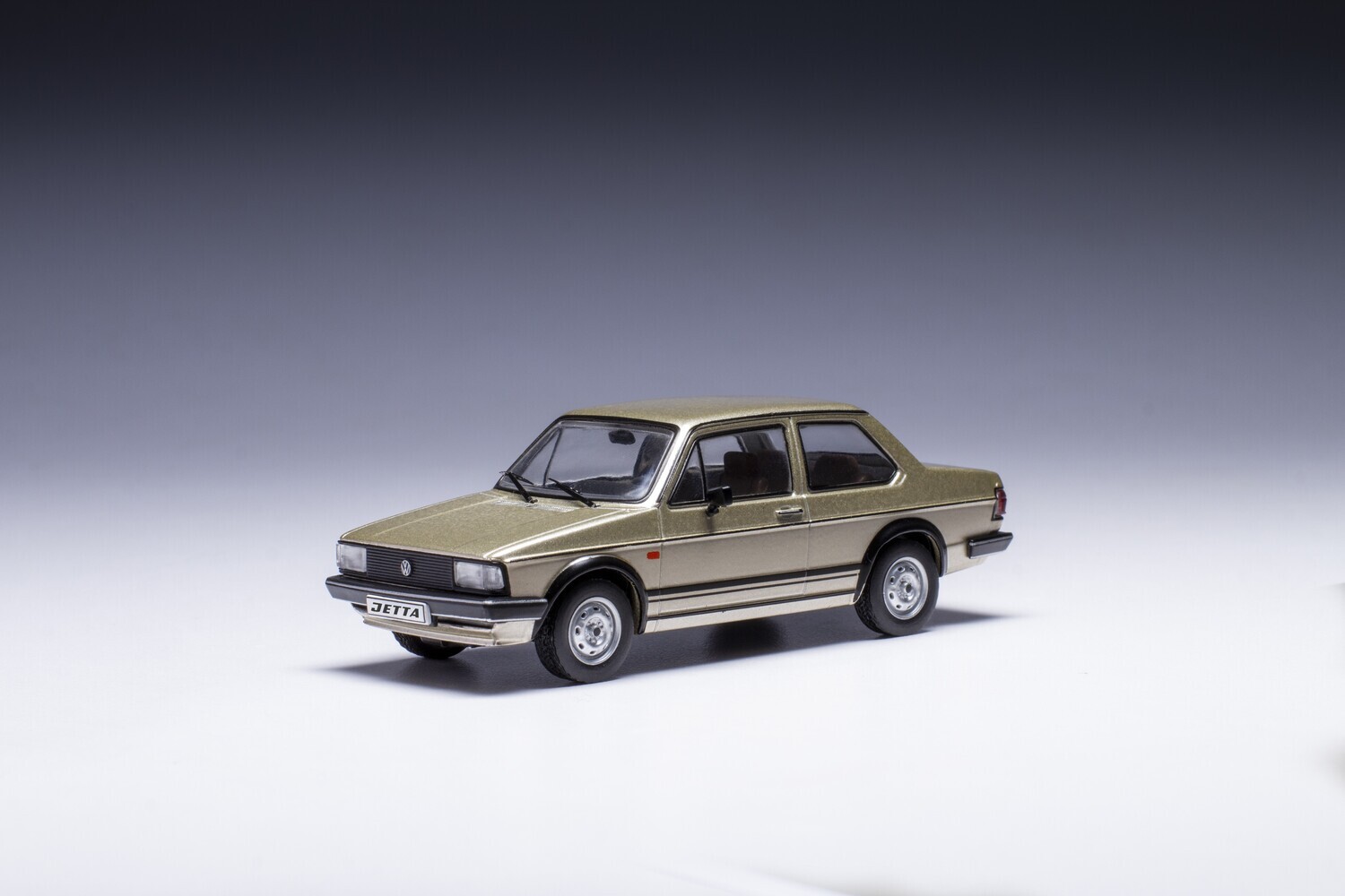 Volkswagen Jetta 1979 Marrone Metallizzato – Modellino 1:43 Ixo Models – Collezione - Foto 5