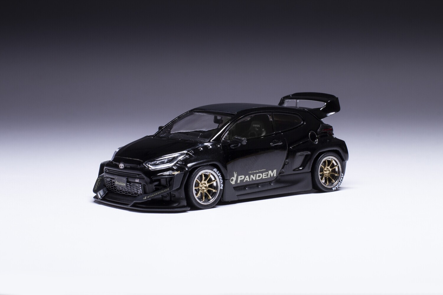 1:43 Ixo - Toyota Pandem GR Yaris, schwarz