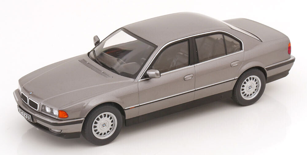 1:18 KK Scale - BMW 740i E38 1.Serie 1994 graumetallic