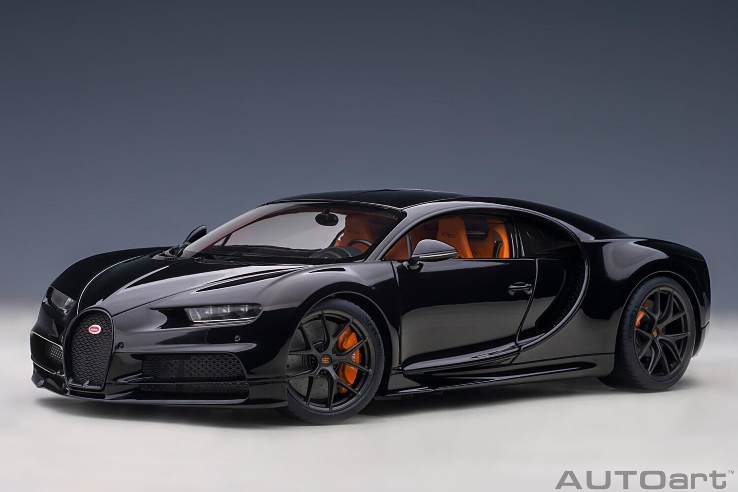 1:18 Autoart - Bugatti Chiron Sport (Nocturne Black)