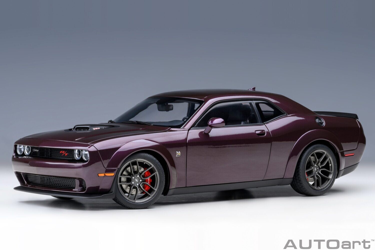 1:18 Autoart - Dodge Challenger R/T Scat Pack Shaker Widebody 2022 (Hellraisin)