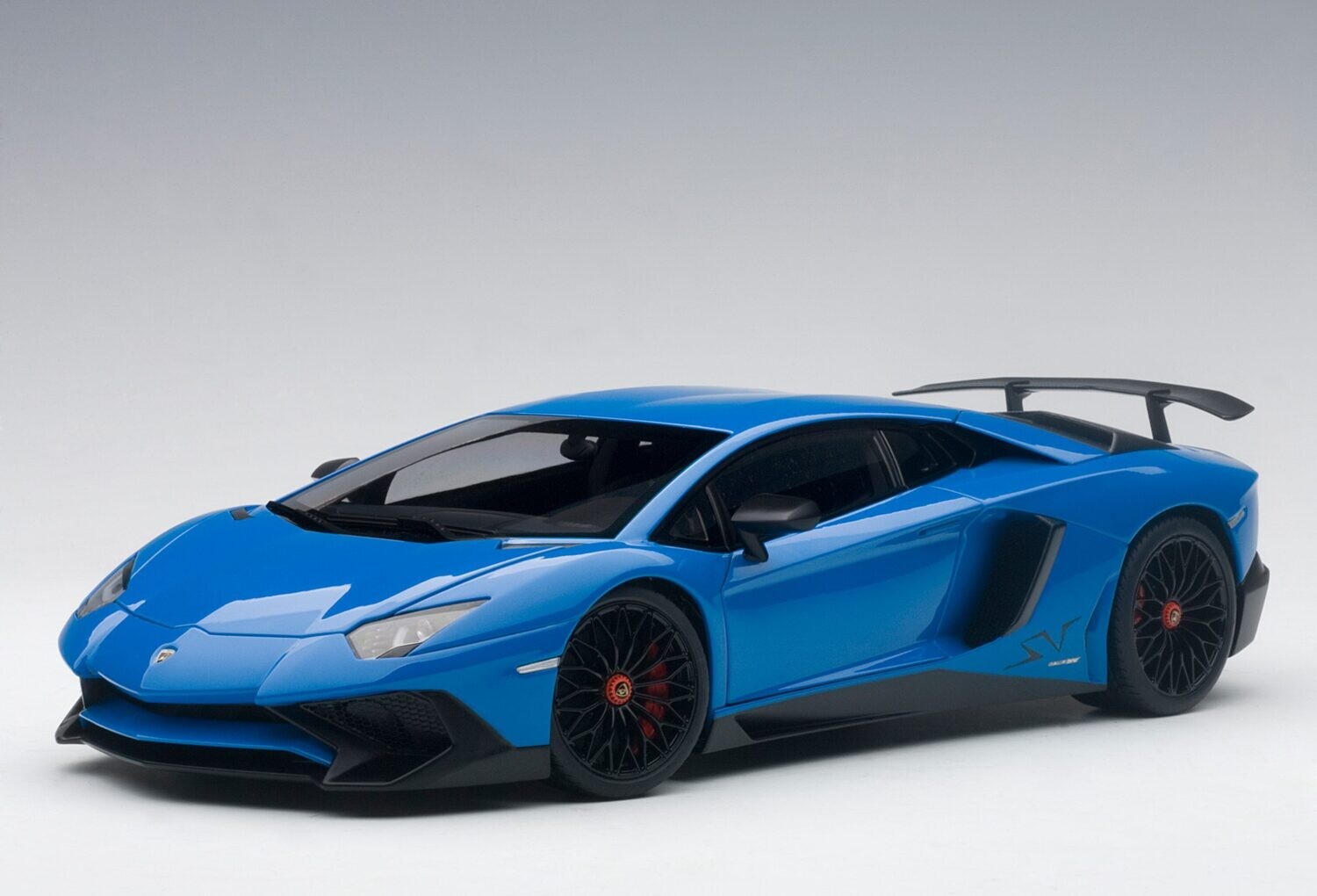1:18 Autoart - Lamborghini Aventador LP750-4 SV (Blu Lemans)
