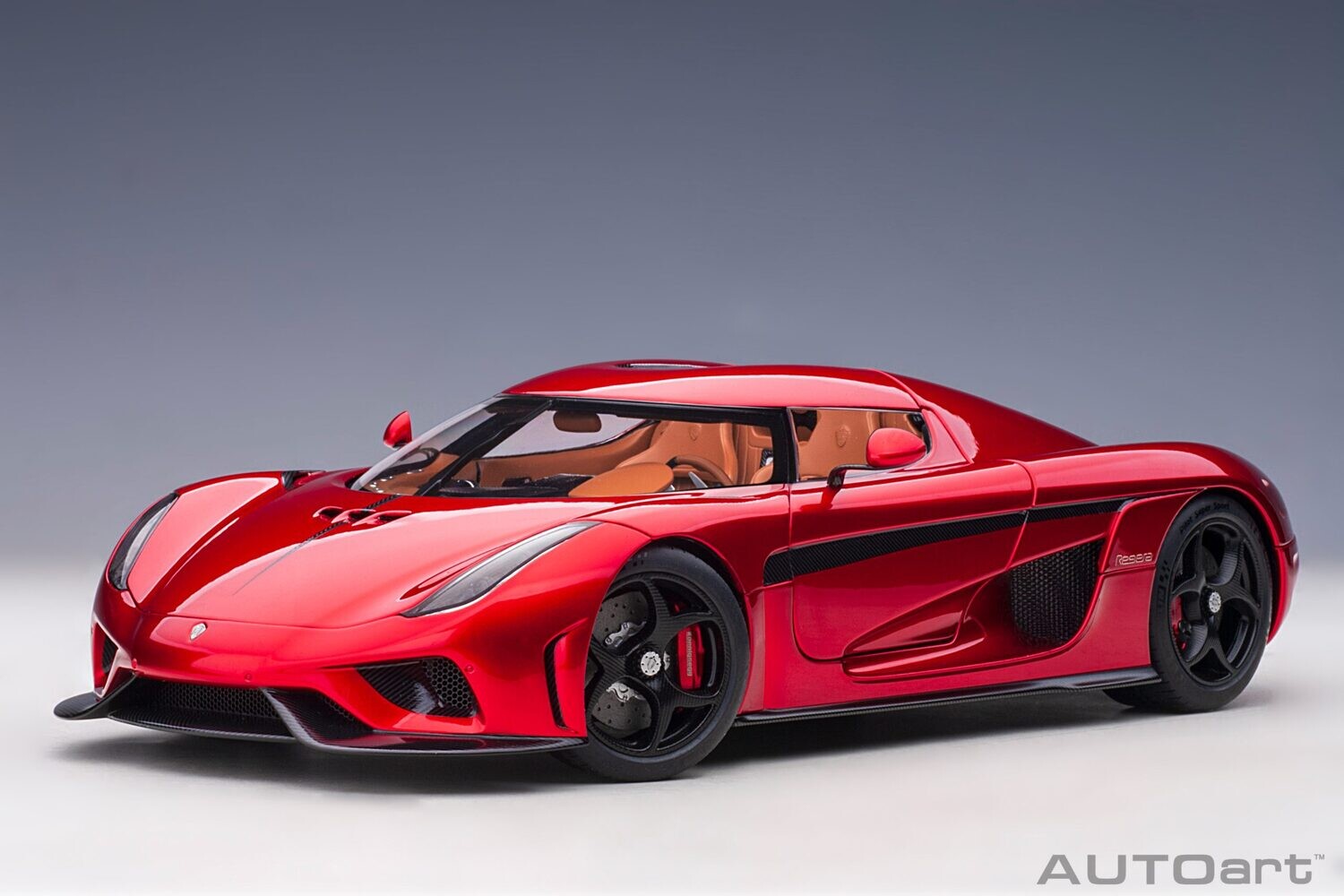 1:18 Autoart - Koenigsegg Regera (Apple Red)