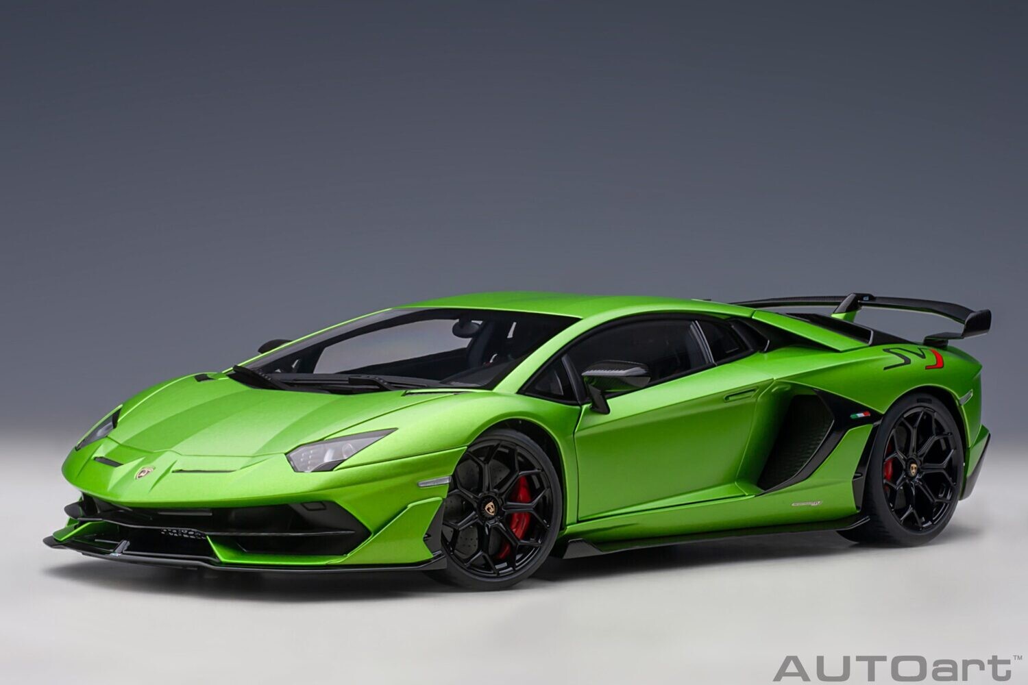 1:18 Autoart - Lamborghini Aventador SVJ (Verde Alceo)