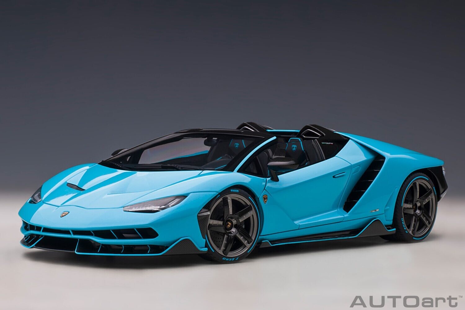 1:18 Autoart - Lamborghini Centenario Roadster (Blu Cepheus)