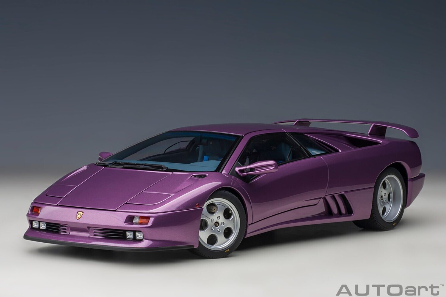 1:18 Autoart - Lamborghini Diablo SE 30th Anniversary Edition (Viola SE30)