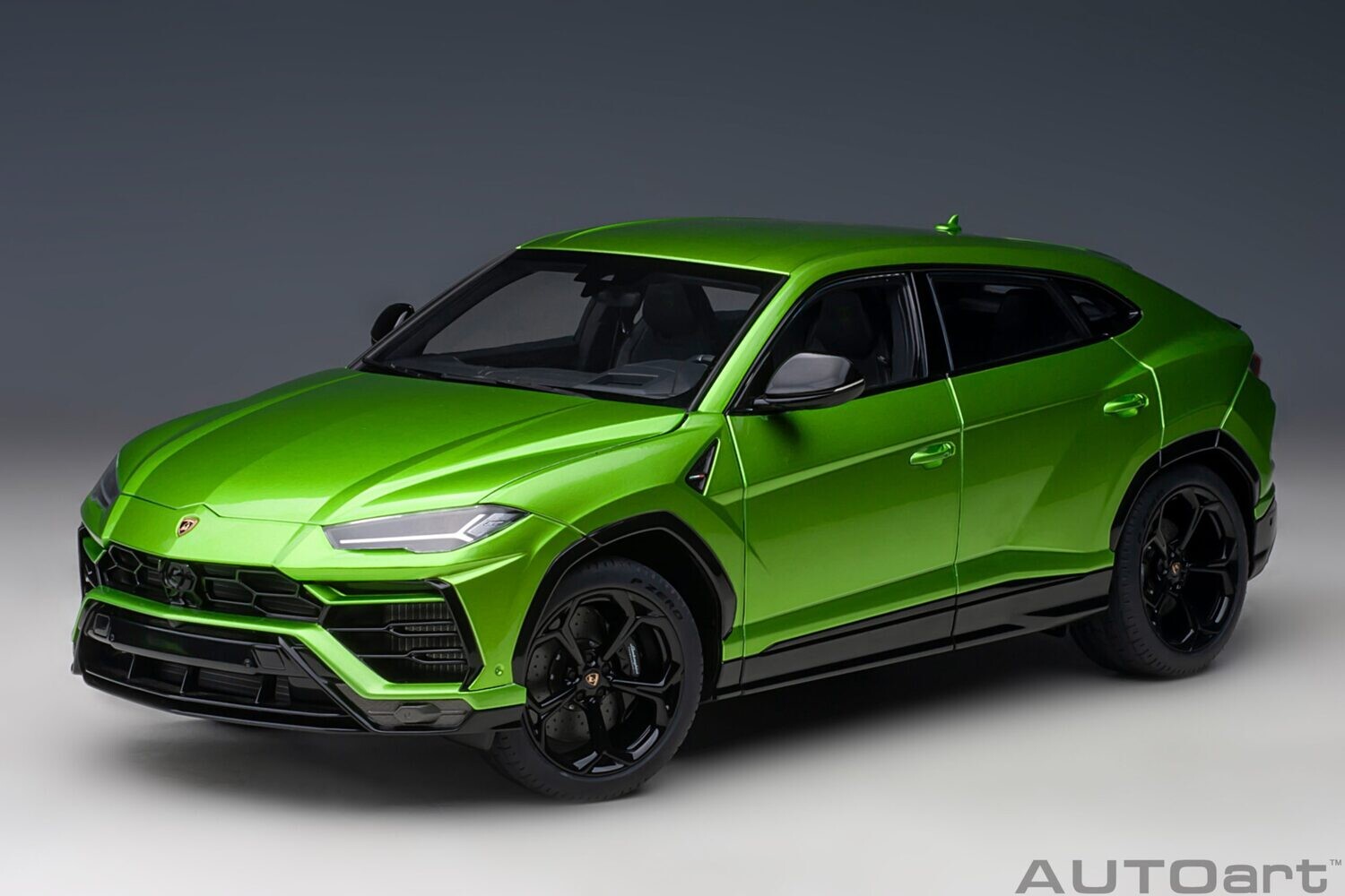 1:18 Autoart - Lamborghini Urus (Verde Selvans)