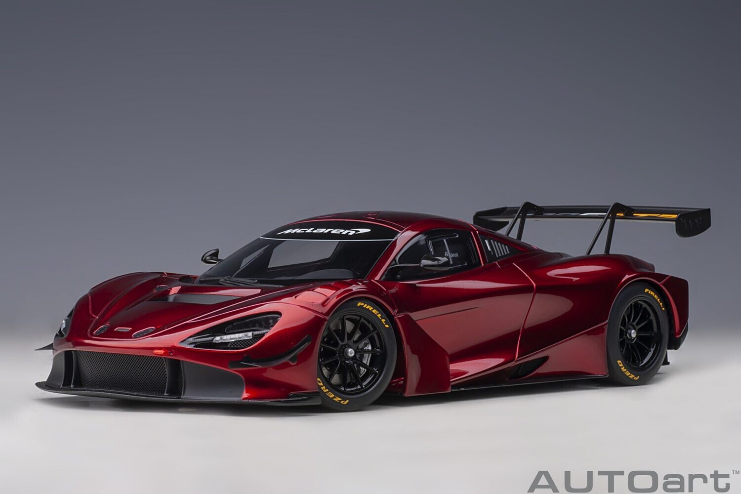 1:18 Autoart - McLaren 720S GT3 (Volcano Red)