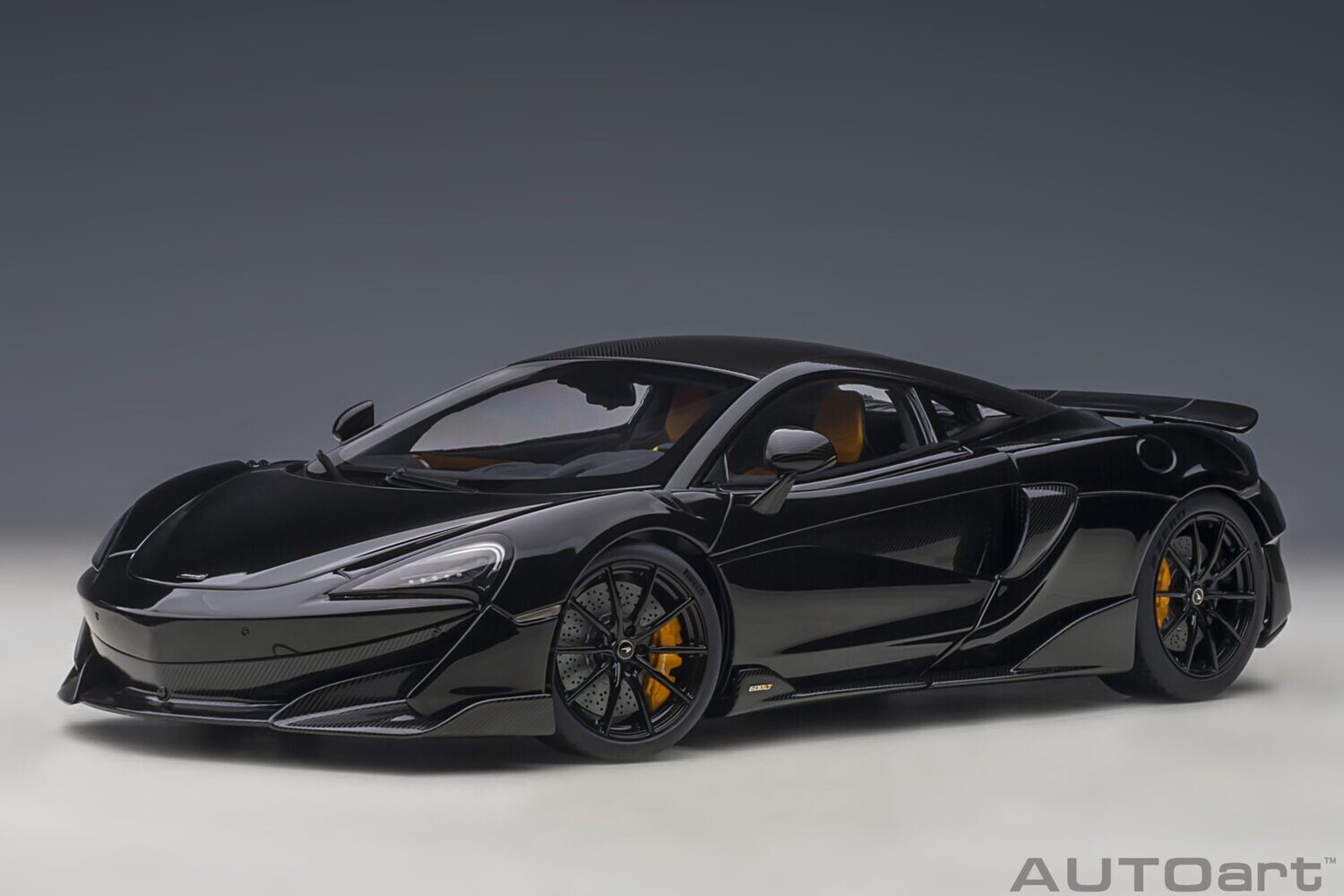 1:18 Autoart - McLaren 600LT (Onyx Black)