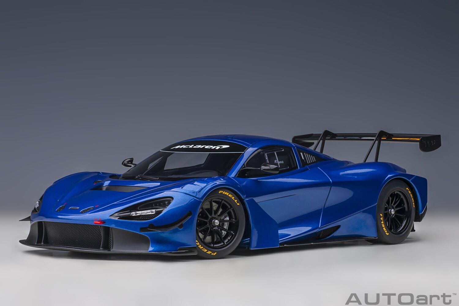 1:18 Autoart - McLaren 720S GT3 (Azure Blue)