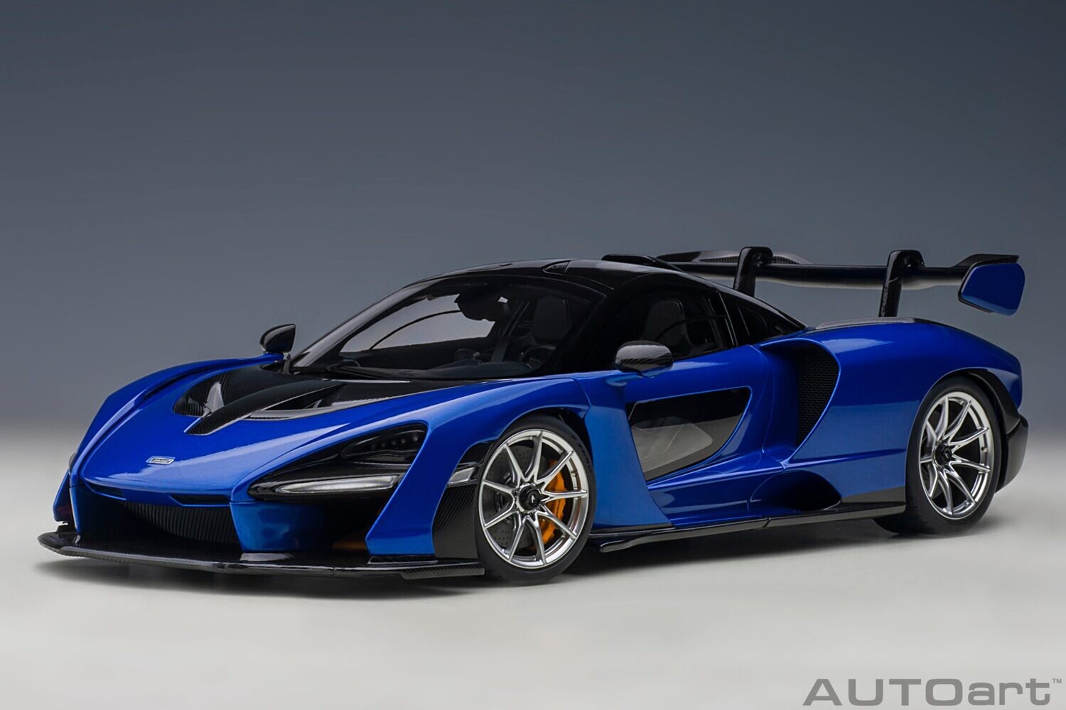 1:18 Autoart - McLaren Senna (Trophy Kyanos)