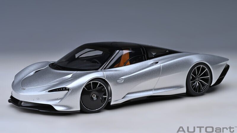 1:18 Autoart - McLaren Speedtail (Supernova Silver)