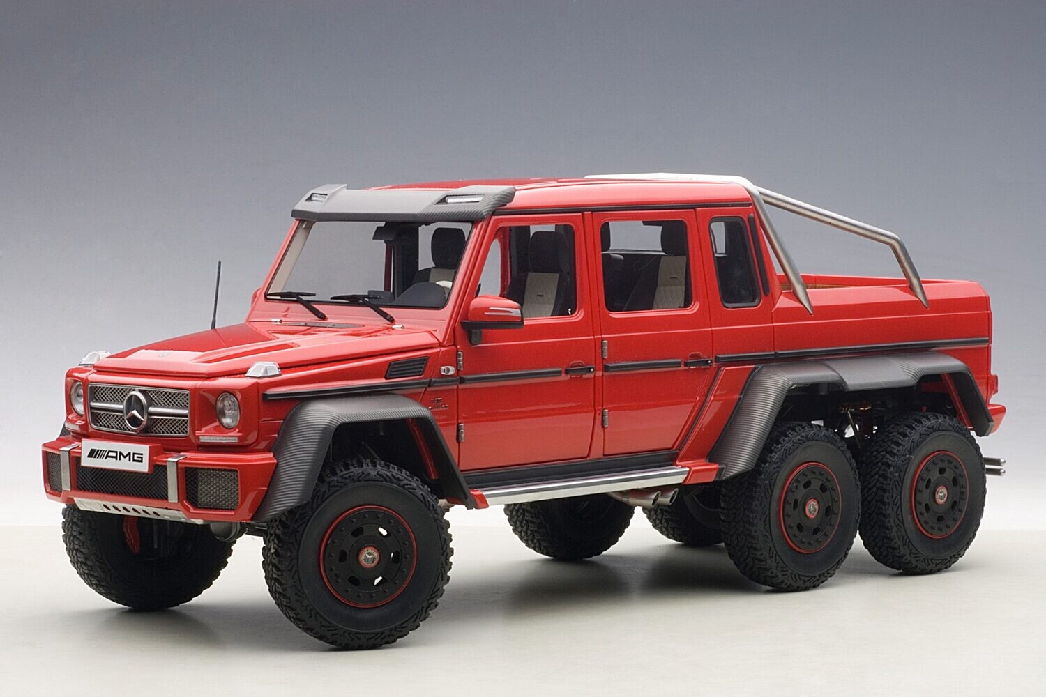 1:18 Autoart - Mercedes-Benz G63 AMG 6×6 (Red)