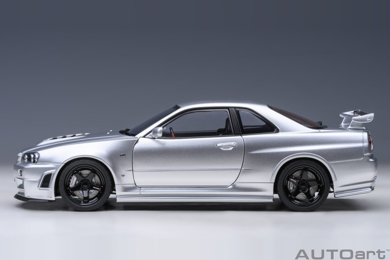 1/18 日産スカイラインR34 GTRNISMO Z-tune AUTOart 1:18 Autoart - Nissan Skyline GT-R (R34) Z-tune (Z-tune Silver)