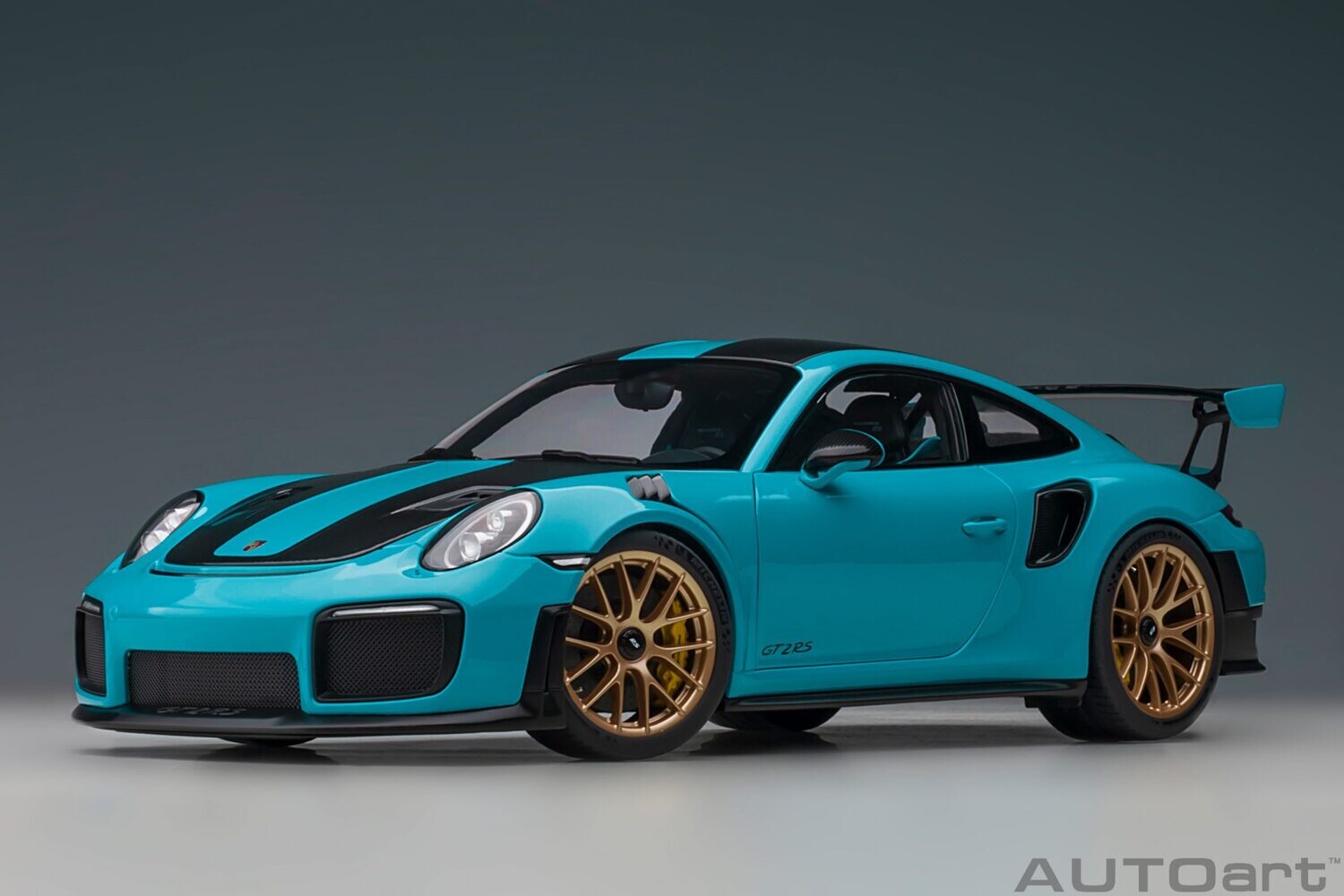 1:18 Autoart - Porsche 911 (991.2) GT2 RS Weissach Package (Miami Blue)