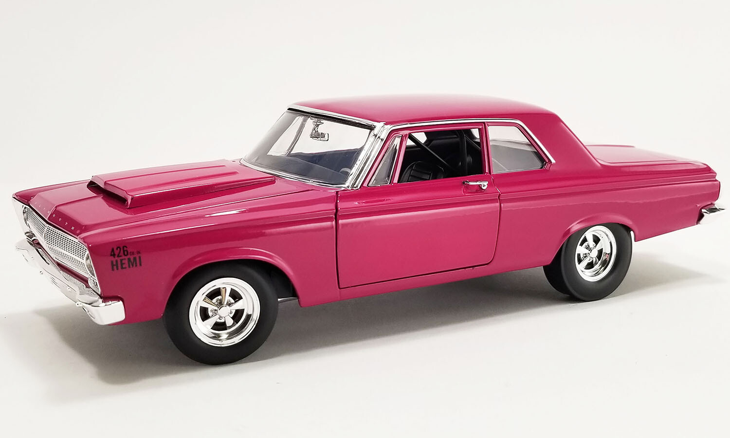 1:18 ACME - 1965 Plymouth AWB *Moulin Rouge*, pink-purple