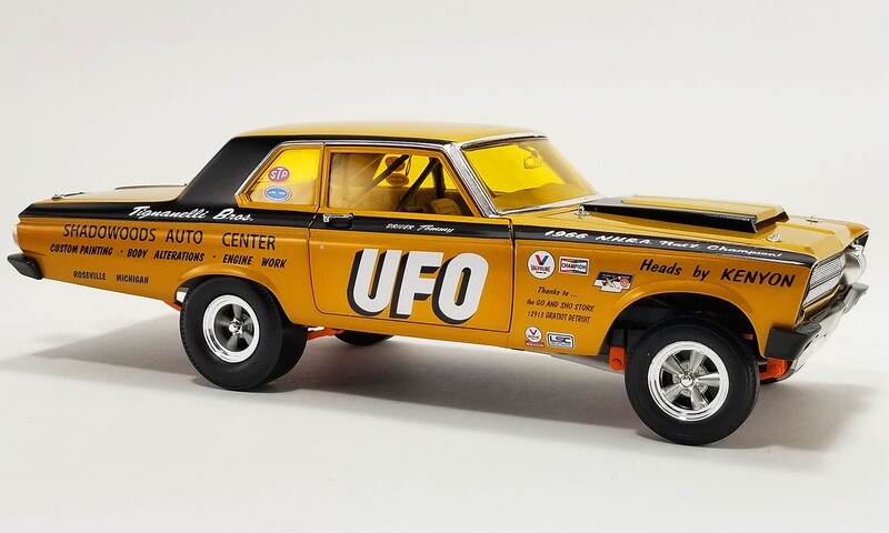 1:18 ACME - 1965 Plymouth AWB *UFO*, black/gold