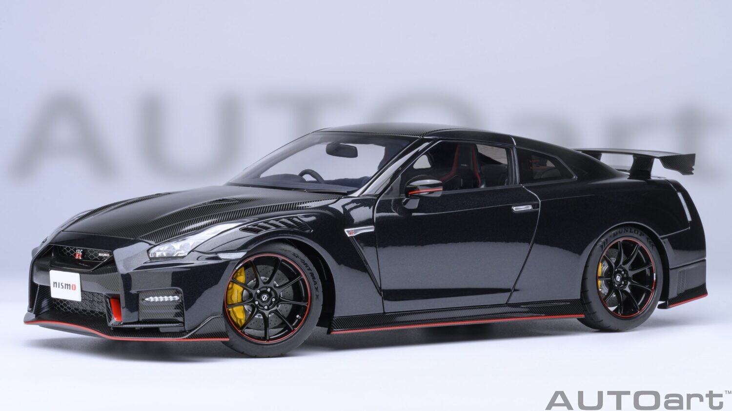 1:18 Autoart - Nissan GT-R (R35) Nismo 2022 Special Edition (Meteor Flake Black Pearl)