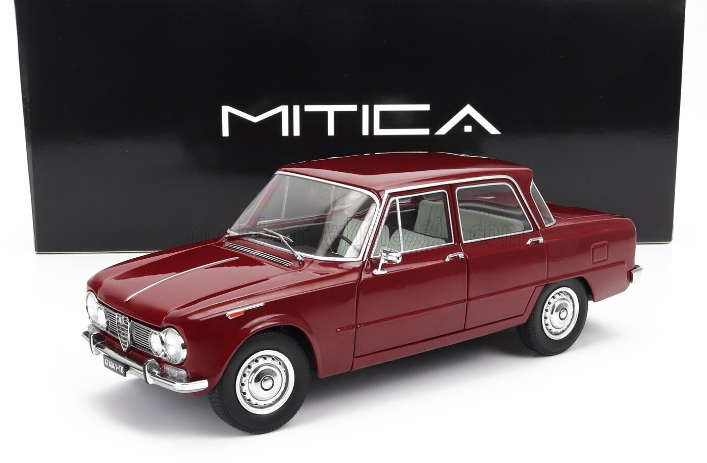 1:18 Mitica Diecast - Alfa Romeo Giulia 1.6 Ti Rosso Amaranto 1962