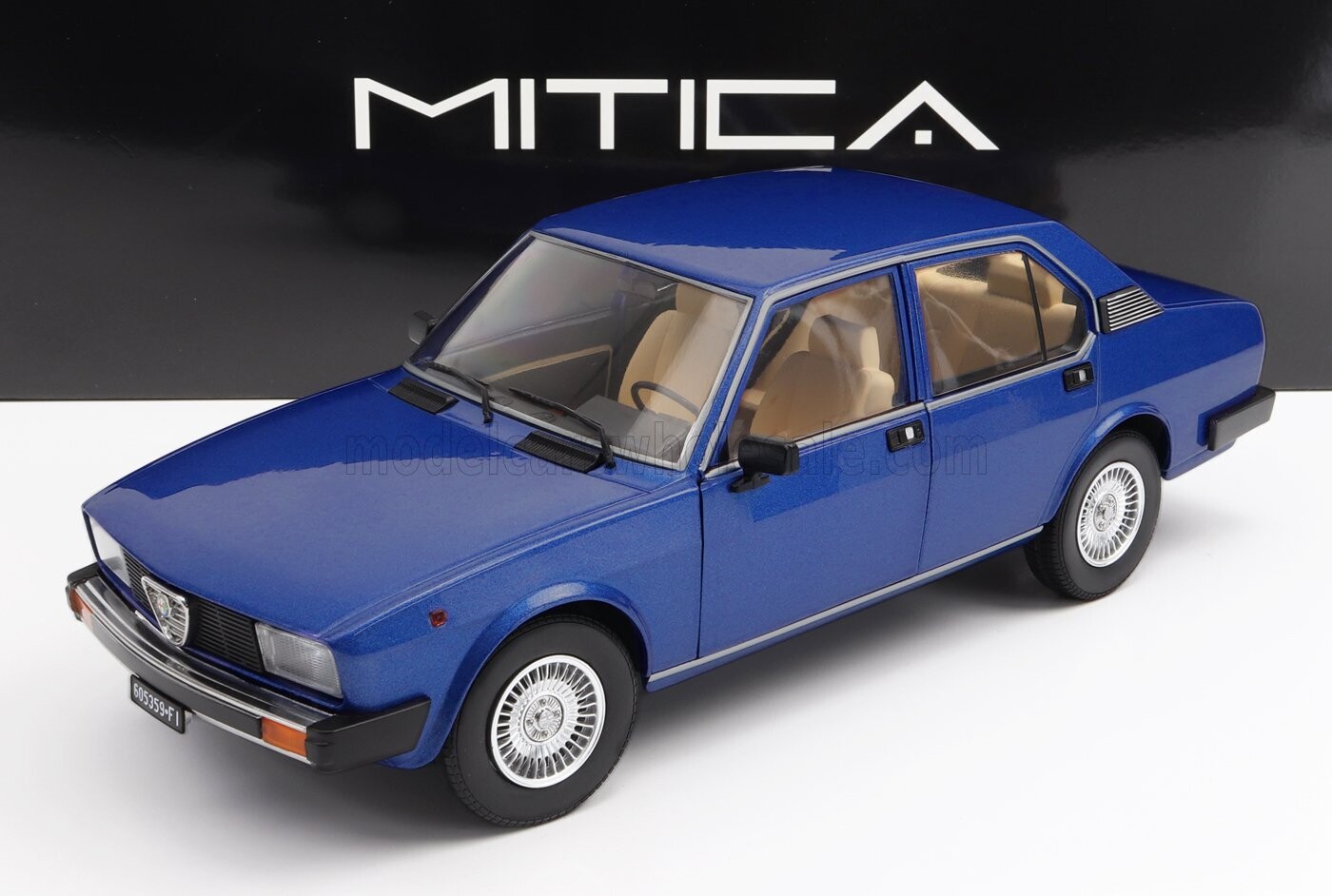 1:18 Mitica Diecast - Alfa Romeo Alfetta Berlina 2000L 1978  Blue Pervinca Metallic 349