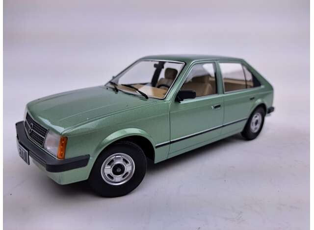 1:18 Triple9 - 1984 Opel Kadett D 5-door, light green metallic with beige interior 1:18 Triple9 - 1984 Opel Kadett D 5-door, light green metallic with beige interior
