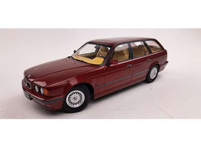 1:18 Triple9 - 1996 BMW 5-series Touring E34, calypso red metallic