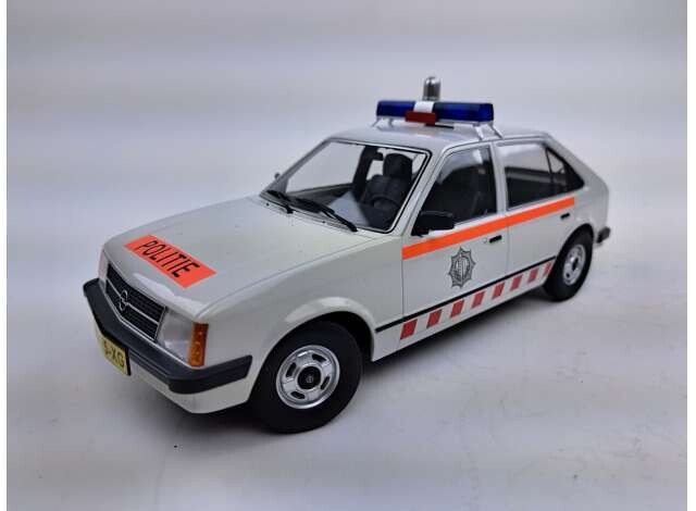 1:18 Triple9 - 1984 Opel Kadett D 5-door Dutch Police, white