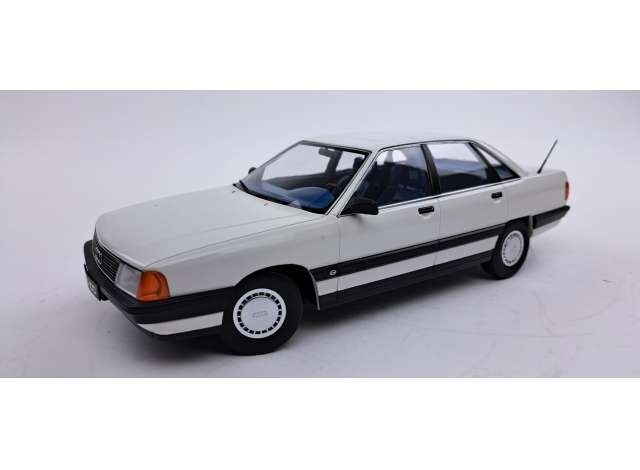 1:18 Triple9 - 1989 Audi 100 C3, white